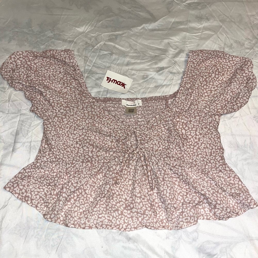 Urban Romantics cream/light pink top